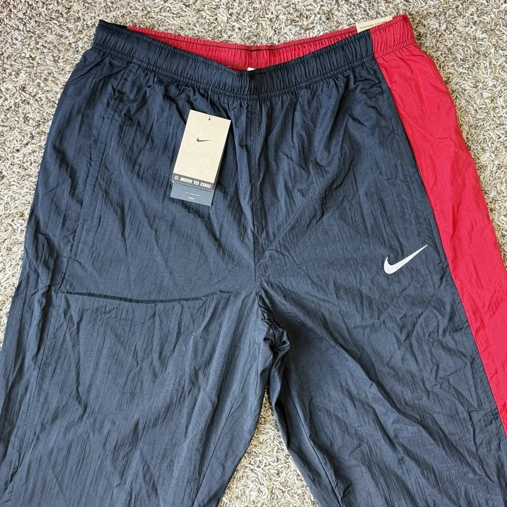Nike Total 90 Repel Soccer Track Pants Mens Size Large Black Red HQ3393-010 NEW